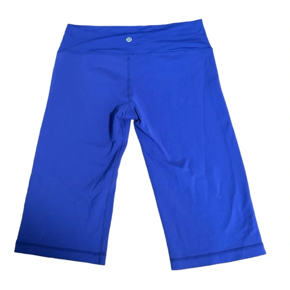 Lululemon Blue White Astro Crop Capri Leggings Size 8